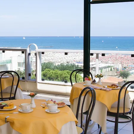 Augustus 3* Rimini