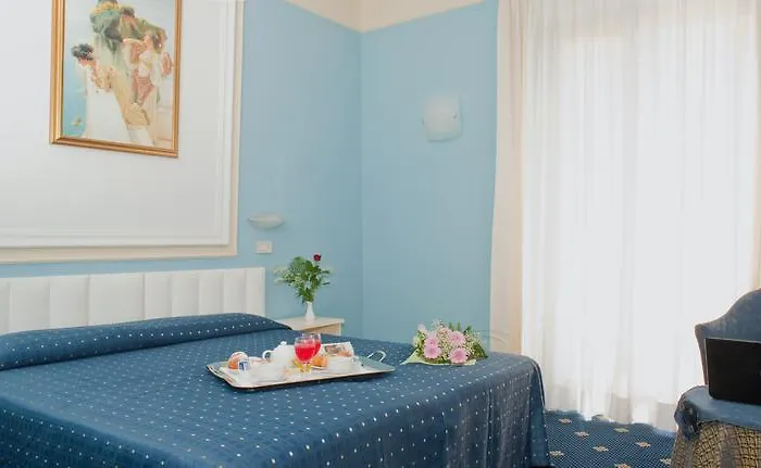 فندق Augustus 3*